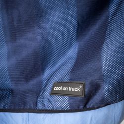 Cool on Track hndklde