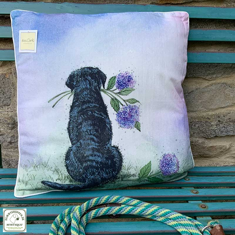 Labrador Cushion